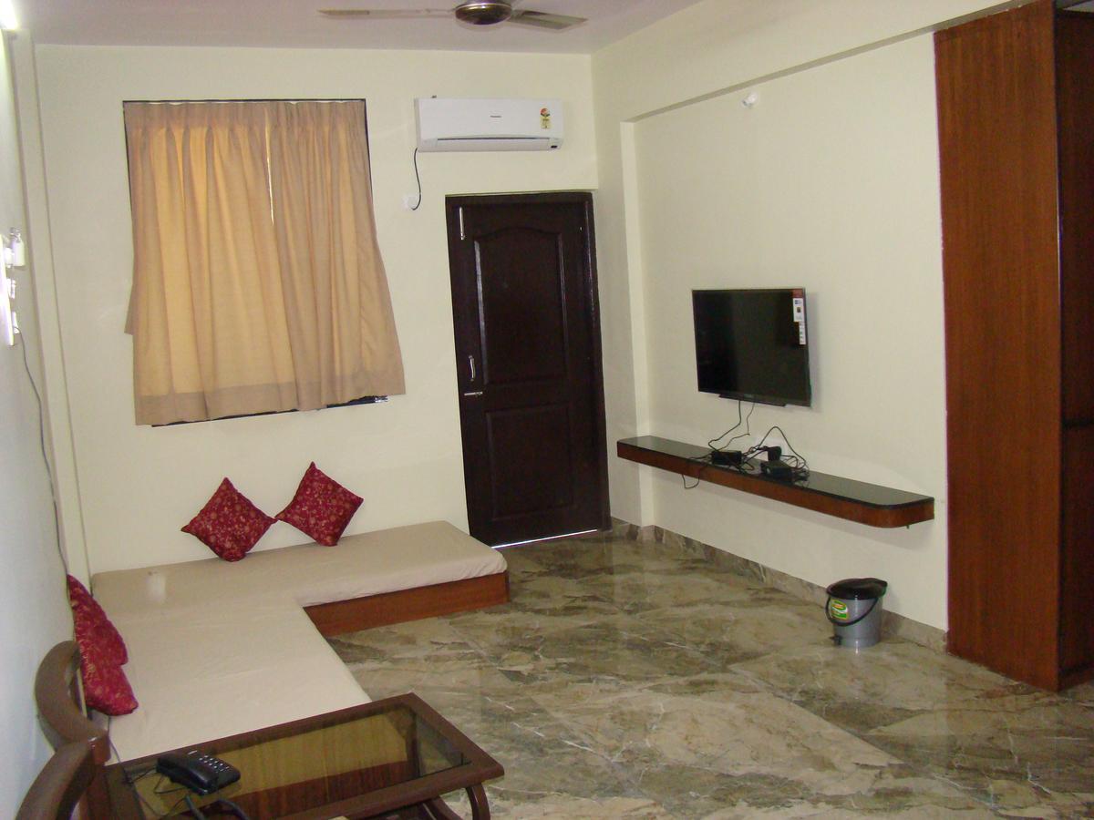 מלון אליבג Hira Laxmi Residency מראה חיצוני תמונה
