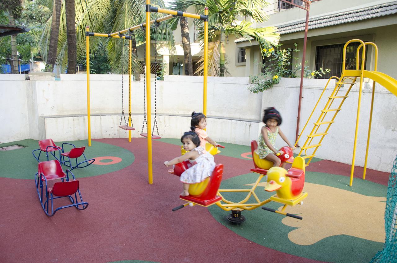 מלון אליבג Hira Laxmi Residency מראה חיצוני תמונה